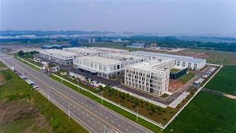 四川中煙工業(yè)公司總經(jīng)理彭傳新蒞遂考察